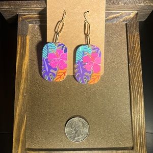 Hawaiian beach tropical style acrylic earring with paperclip chain